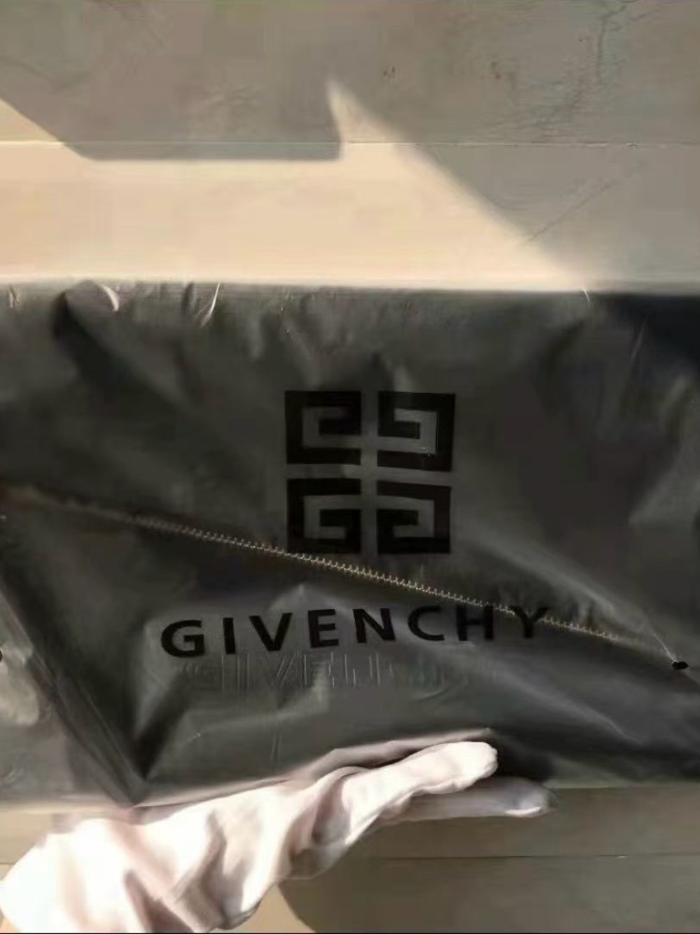 Givenchy Beauty Gift Makeup Bag - Picture 6 of 7